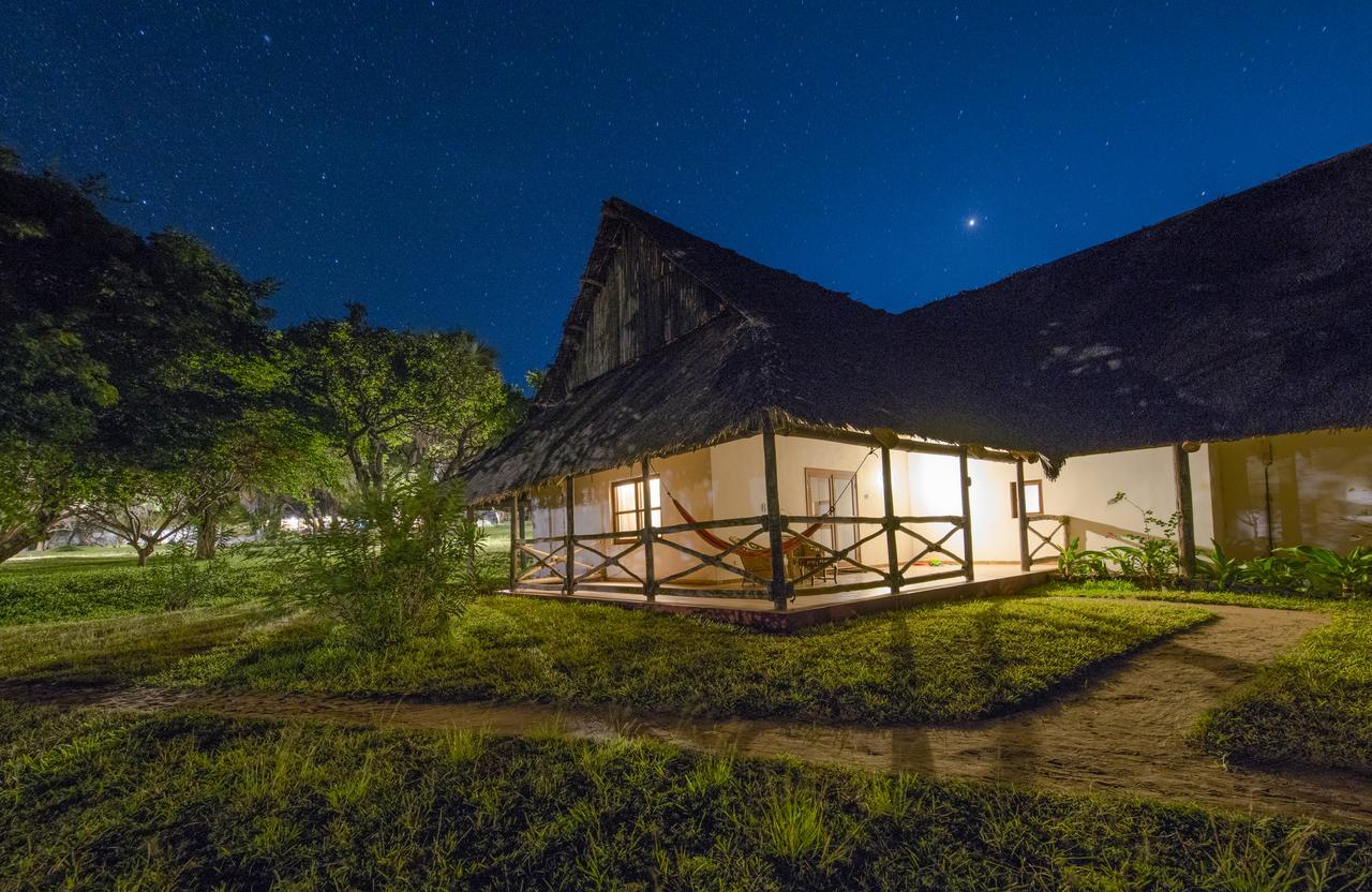 Amani Beach Resort Kutani Exterior foto